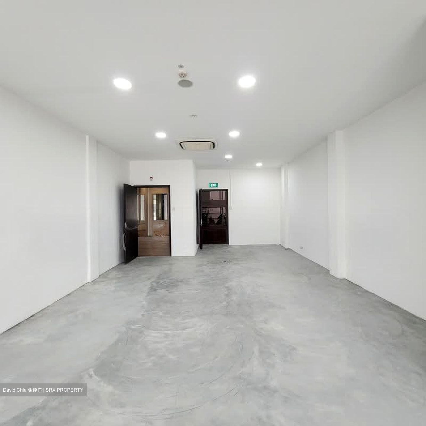 Hamilton Road (D8), Retail #572598861
